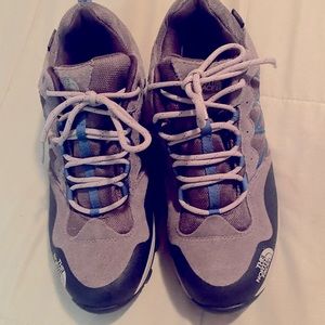 The North Face women’s size 10 style is Vibram-perfect condition-worn 2X